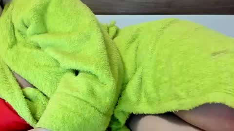 00ingrid00 online show from October 22, 1:43 am