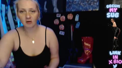 Snapshot of 1800bootytalk chatting on October 23, 12:27 am 1800bootytalk online show from October 23, 12:27 am