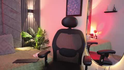 anya online show from December 2, 7:49 pm