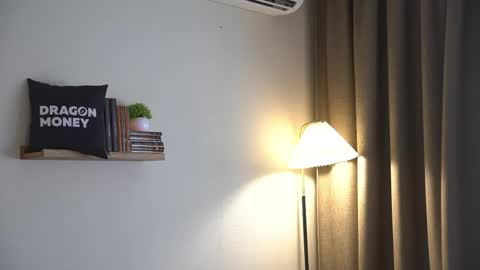 Elley  online show from May 18, 2:34 pm