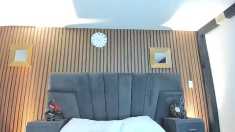 3X NAXAA online show from November 2, 1:25 pm