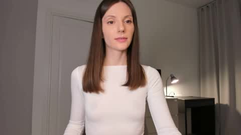 Anna online show from March 30, 8:08 pm