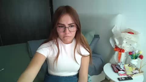 Snapshot of _abbyyyy_ chatting on March 6, 4:28 pm abby 3 online show from March 6, 4:28 pm