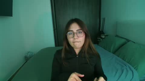Snapshot of _abbyyyy_ chatting on February 27, 7:47 pm abby 3 online show from February 27, 7:47 pm