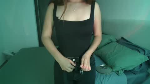 Snapshot of _abbyyyy_ chatting on February 6, 8:13 pm abby 3 online show from February 6, 8:13 pm