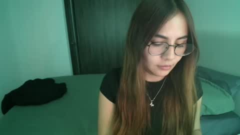 Snapshot of _abbyyyy_ chatting on February 21, 5:20 pm abby 3 online show from February 21, 5:20 pm