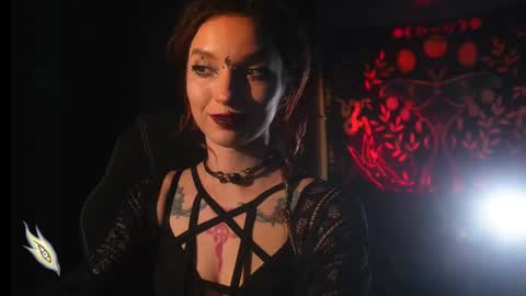 Snapshot of _alicemorrison_ chatting on September 21, 7:12 pm Alice Morrison Mistress Datura online show from September 21, 7:12 pm