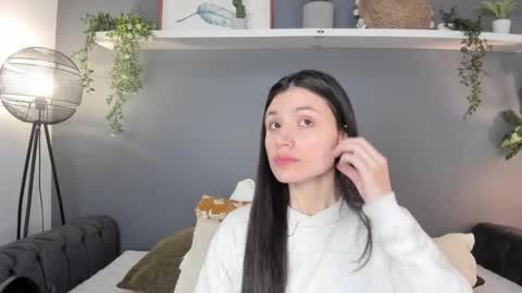 Snapshot of _aliice_1 chatting on March 7, 7:49 pm  Alice  online show from March 7, 7:49 pm