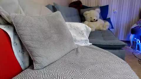 lisa online show from March 16, 8:40 am