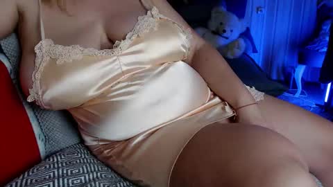 lisa online show from December 16, 11:16 am