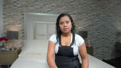 A M B E R online show from February 23, 8:08 pm