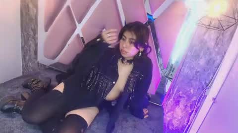 Angel  online show from July 27, 12:57 pm