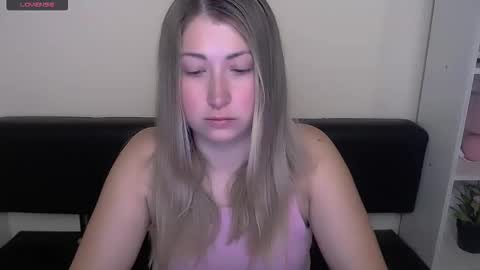 Angela online show from December 21, 7:45 am