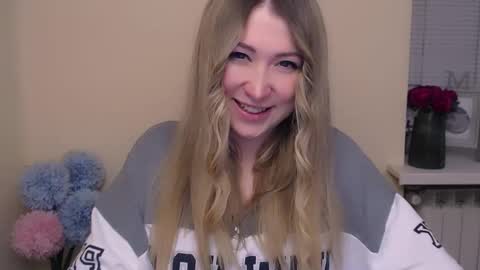 Angela online show from March 8, 7:24 am