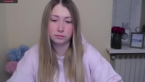 Angela online show from March 10, 7:44 am