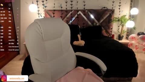 antonnela online show from October 28, 6:46 pm