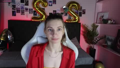 _ash_leyy_ online show from December 22, 1:42 am