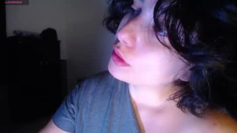 Snapshot of _atenea_golden chatting on January 24, 11:02 pm atenea online show from January 24, 11:02 pm