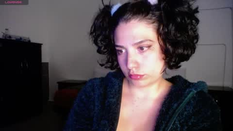 Snapshot of _atenea_golden chatting on January 21, 1:18 am atenea online show from January 21, 1:18 am