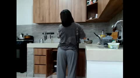Snapshot of _atenea_golden chatting on October 15, 2:30 pm atenea online show from October 15, 2:30 pm