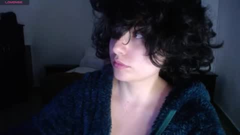 Snapshot of _atenea_golden chatting on January 30, 10:51 pm atenea online show from January 30, 10:51 pm