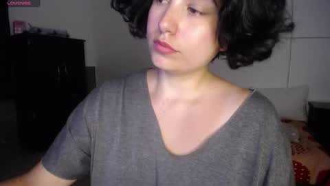 Snapshot of _atenea_golden chatting on January 17, 11:40 pm atenea online show from January 17, 11:40 pm