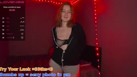 hello im Lira online show from December 14, 10:07 pm