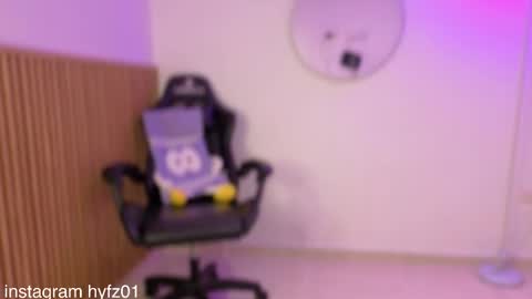 Snapshot of _azul17 chatting on September 15, 1:36 am hell y online show from September 15, 1:36 am