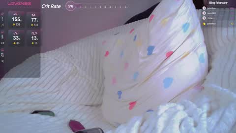 Snapshot of _b_a_n_s_h_e_e_ chatting on February 19, 11:25 pm Emily - BLONDE Jennifer - RED hair online show from February 19, 11:25 pm