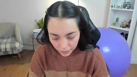 Bella Evans online show from January 9, 5:45 am