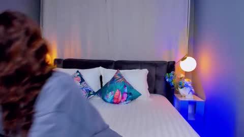 _carlawhite_ online show from October 15, 3:42 am