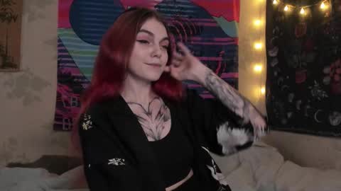 Snapshot of _caroline_coy chatting on February 20, 2:02 pm Caroline online show from February 20, 2:02 pm