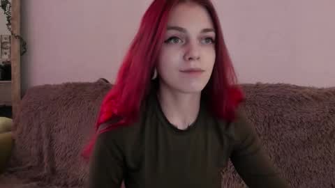 Snapshot of _caroline_coy chatting on October 15, 10:51 am Caroline online show from October 15, 10:51 am