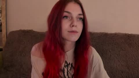 Snapshot of _caroline_coy chatting on October 5, 1:49 pm Caroline online show from October 5, 1:49 pm
