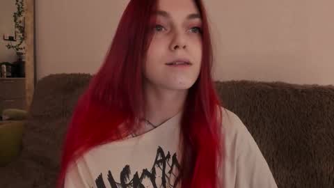 Snapshot of _caroline_coy chatting on October 24, 12:12 pm Caroline online show from October 24, 12:12 pm