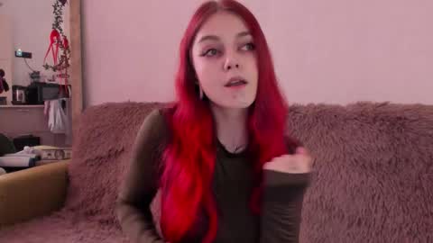 Snapshot of _caroline_coy chatting on September 24, 12:26 pm Caroline online show from September 24, 12:26 pm