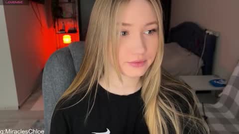_chloe_miller_ online show from February 7, 5:33 am