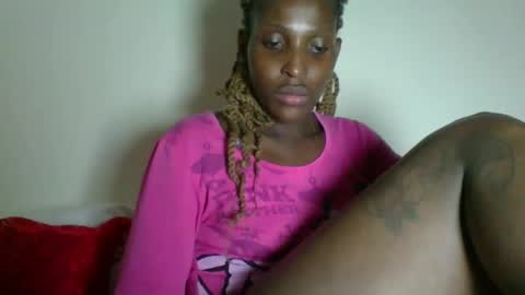 clara online show from May 17, 12:37 pm