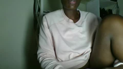 clara online show from March 7, 9:27 am