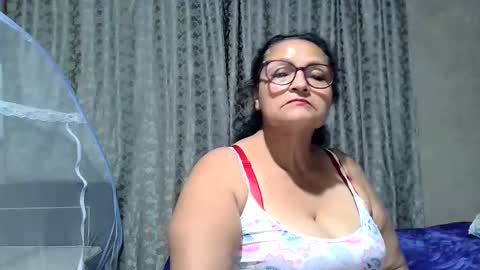 Snapshot of _cristal09 chatting on October 6, 5:13 am _cristal09 online show from October 6, 5:13 am