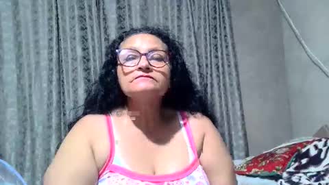 Snapshot of _cristal09 chatting on October 1, 2:49 am _cristal09 online show from October 1, 2:49 am