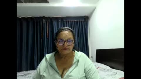 _cristal15 online show from November 7, 9:31 pm