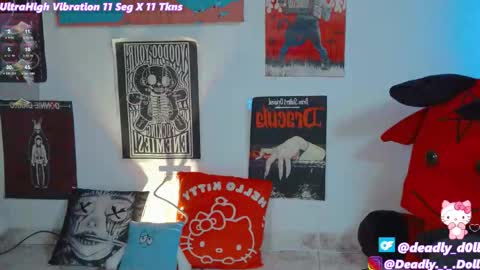 Snapshot of _deadly_doll chatting on October 11, 11:07 pm online show from October 11, 11:07 pm