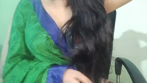 _dreamgirl_0 online show from April 5, 1:04 am