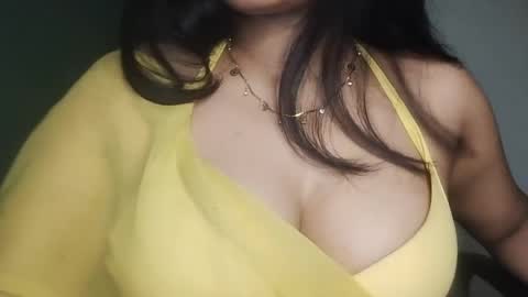 _dreamgirl_0 online show from April 23, 12:40 pm
