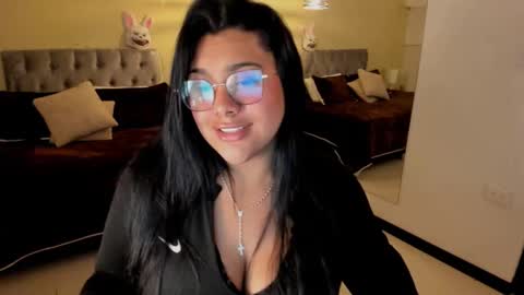 Snapshot of _dulcinea_1 chatting on October 15, 11:02 am Dulcinea online show from October 15, 11:02 am