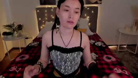 _emily__strike_ online show from April 30, 1:55 am