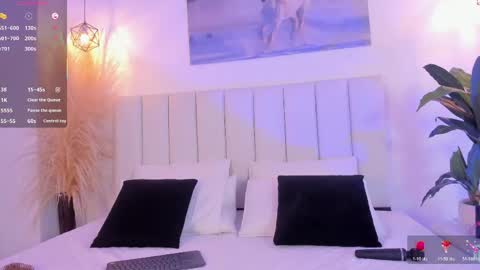 Emily Queen online show from June 2, 6:03 am