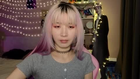 EveEva online show from February 4, 12:35 am