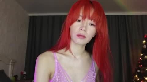 EveEva online show from December 19, 11:39 am